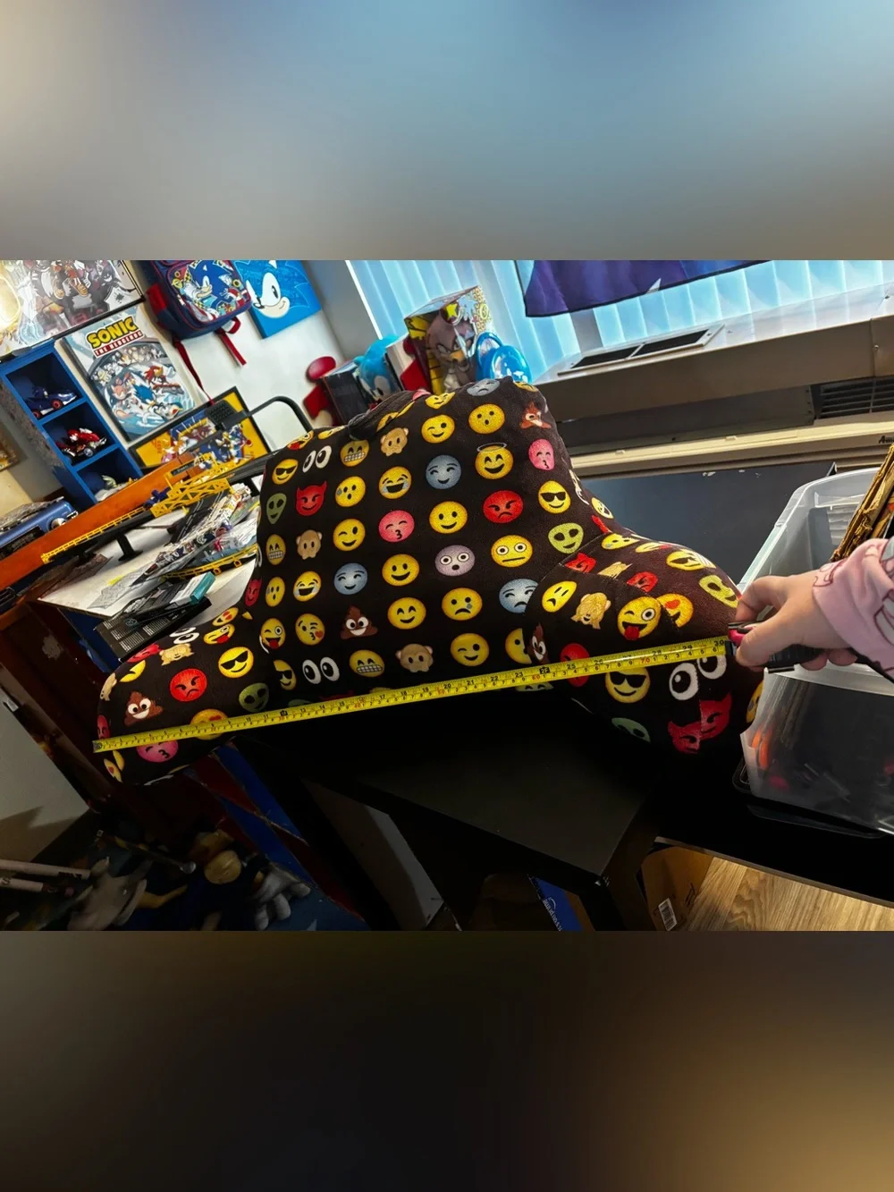 Emoji Pattern Arm Pillow - Black